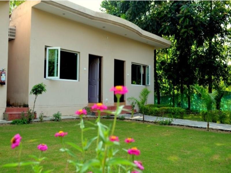 Kangs Nirvana Resorts And Spa Mahalpur Exterior photo