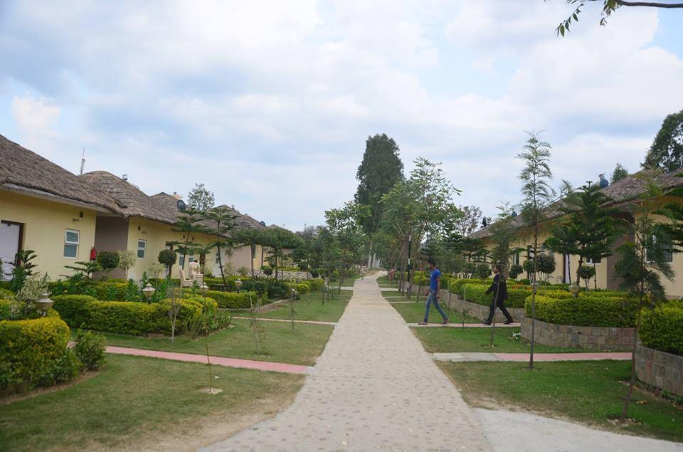 Kangs Nirvana Resorts And Spa Mahalpur Exterior photo