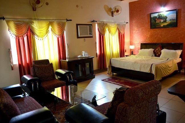 Kangs Nirvana Resorts And Spa Mahalpur Exterior photo